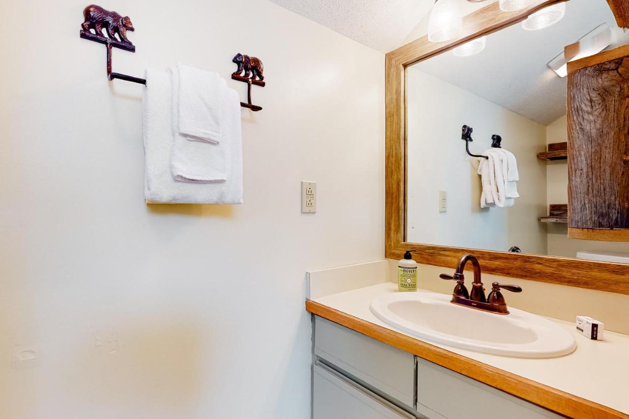 Nordic Wilderness Lodge Bartlett Bagian luar foto